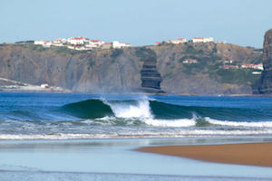 Surfcamp in Algarve both sides wave