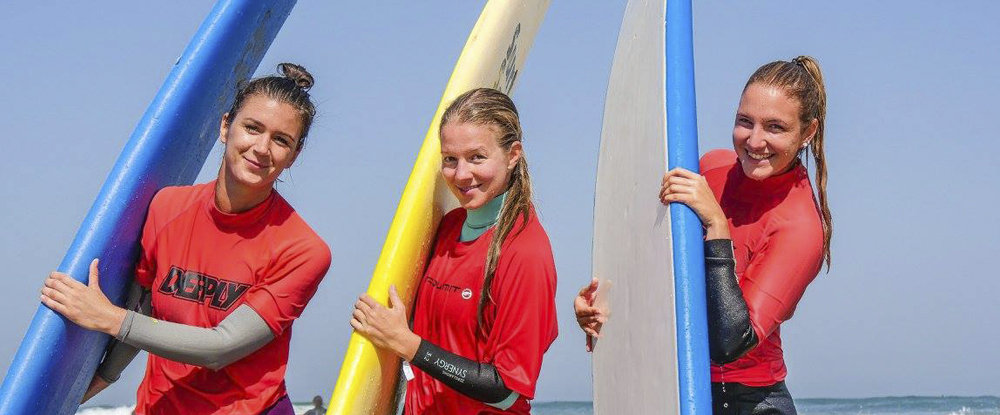 girls-surfboards-algarve-kitesurf-camp