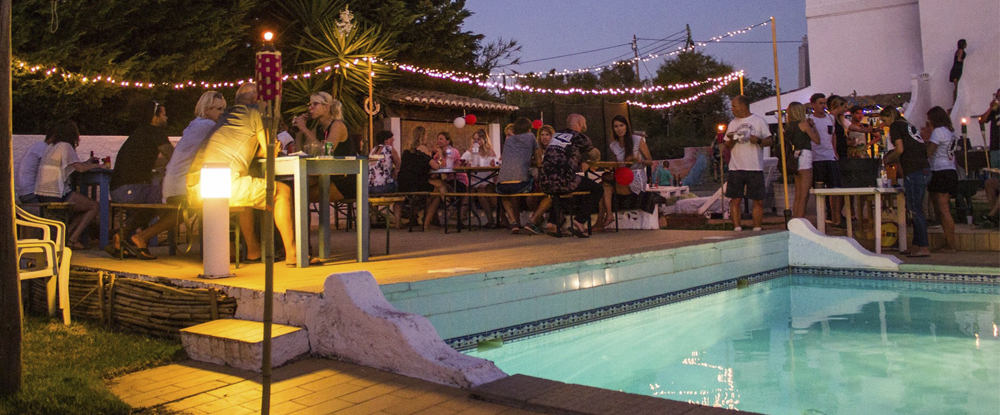 swimmingpool-deck-algarve-kitesurf-camp